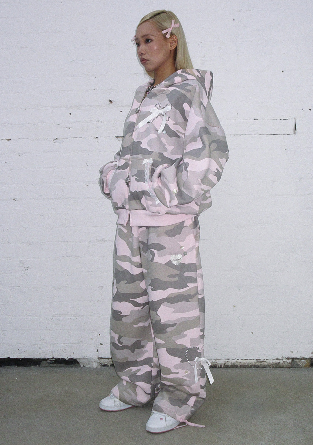 WHISPER OVERSIZED SWEATPANTS PASTEL CAMO-Coordom