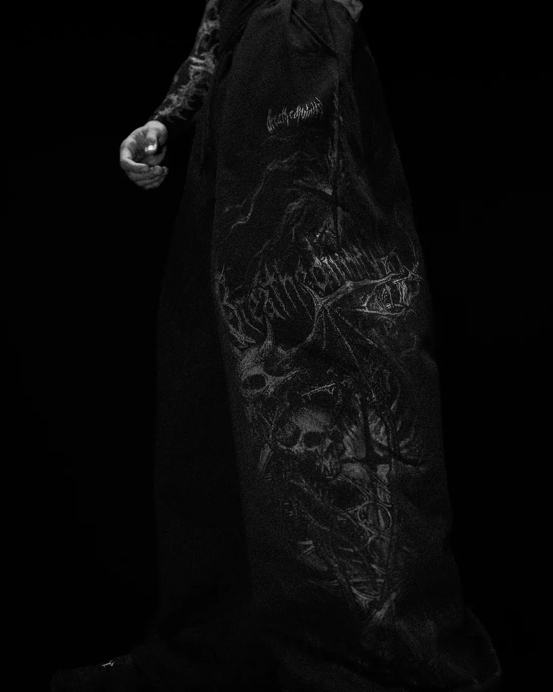 Deathwing Luxury Cargos-Coordom