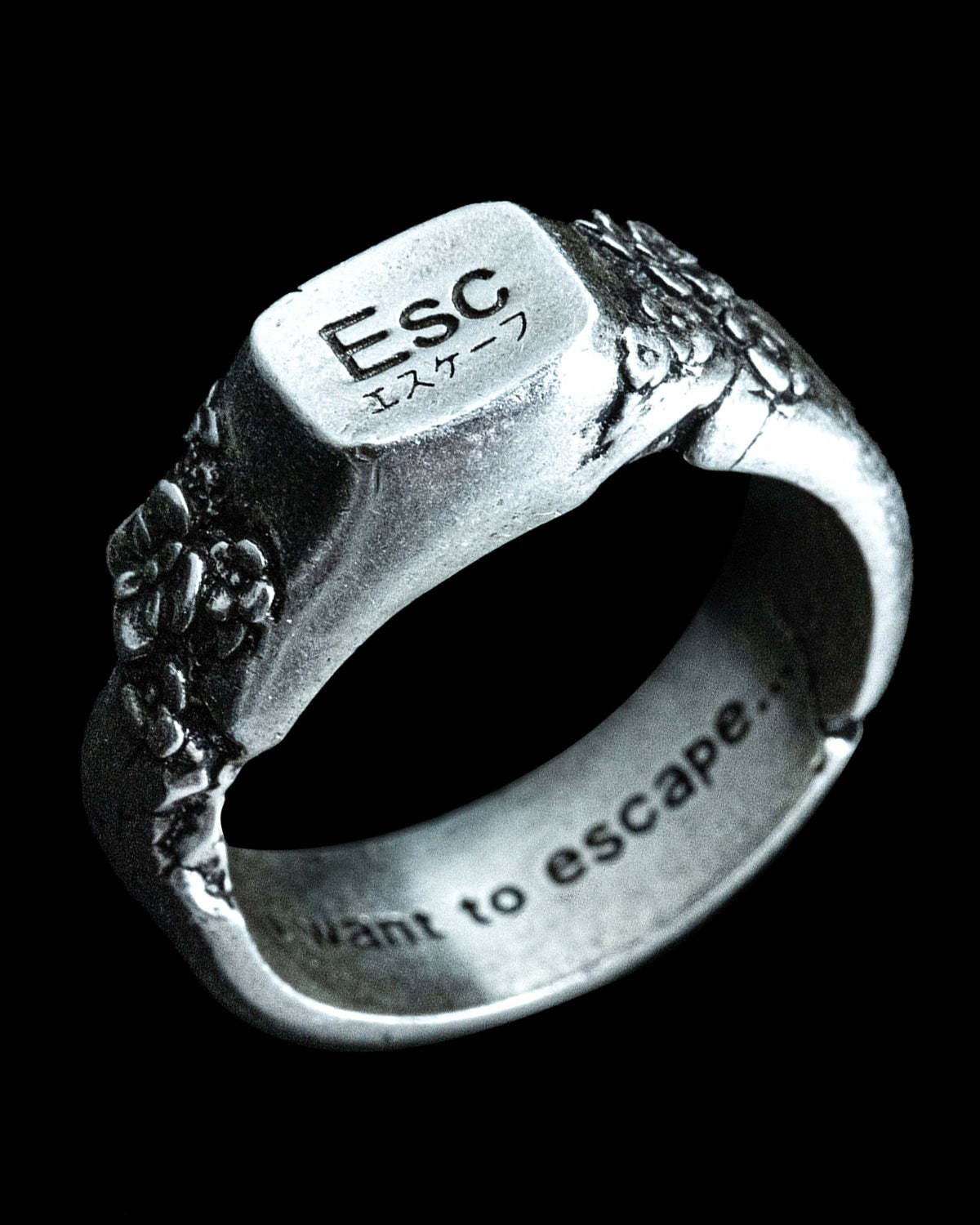  Escape Ring-Coordom