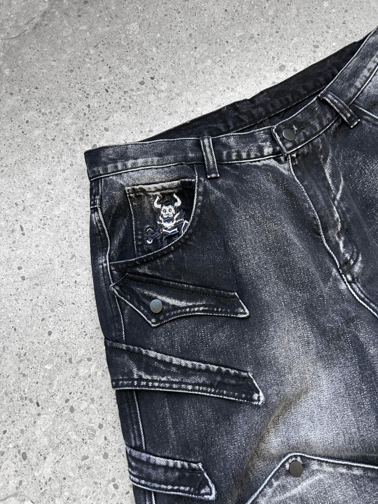 "WINTER ARMOR" Black Cargo Pants-Coordom
