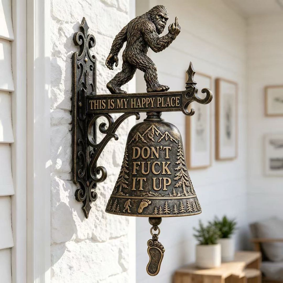 Bigfoot Funny Wall Bell – Rustic Sasquatch Doorbell Decor