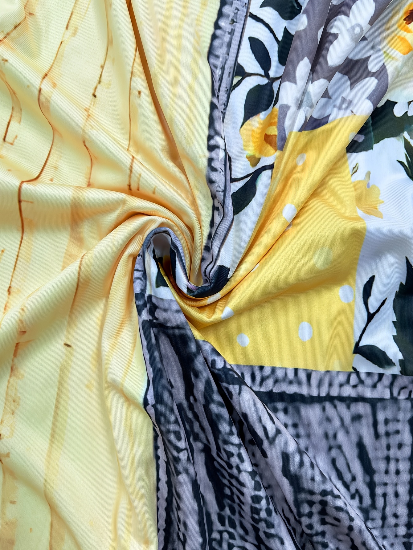 Plus Size Patchwork Floral Print Maxi Dress