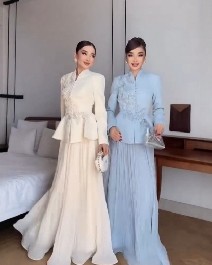 Vintage Embroidered Blazer & Pleated Skirt Set