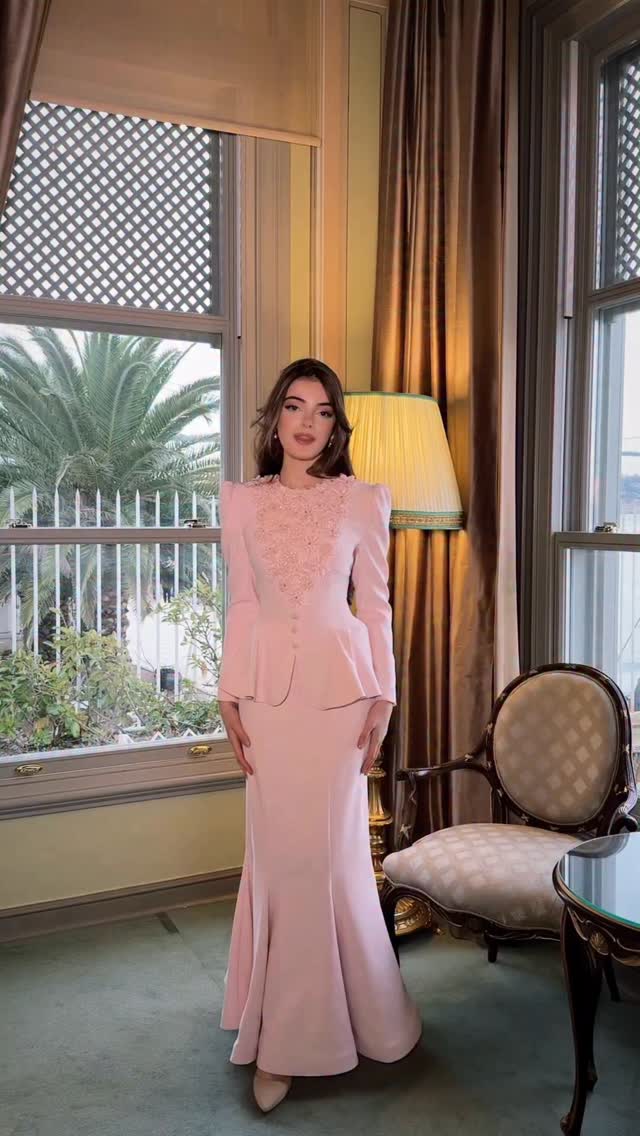 Elegant Solid-Color Suit Dress with Floral Neckline Embellishments