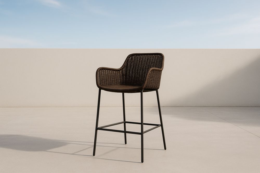 Fauteuil de bar en rotin avec cadre en métal
