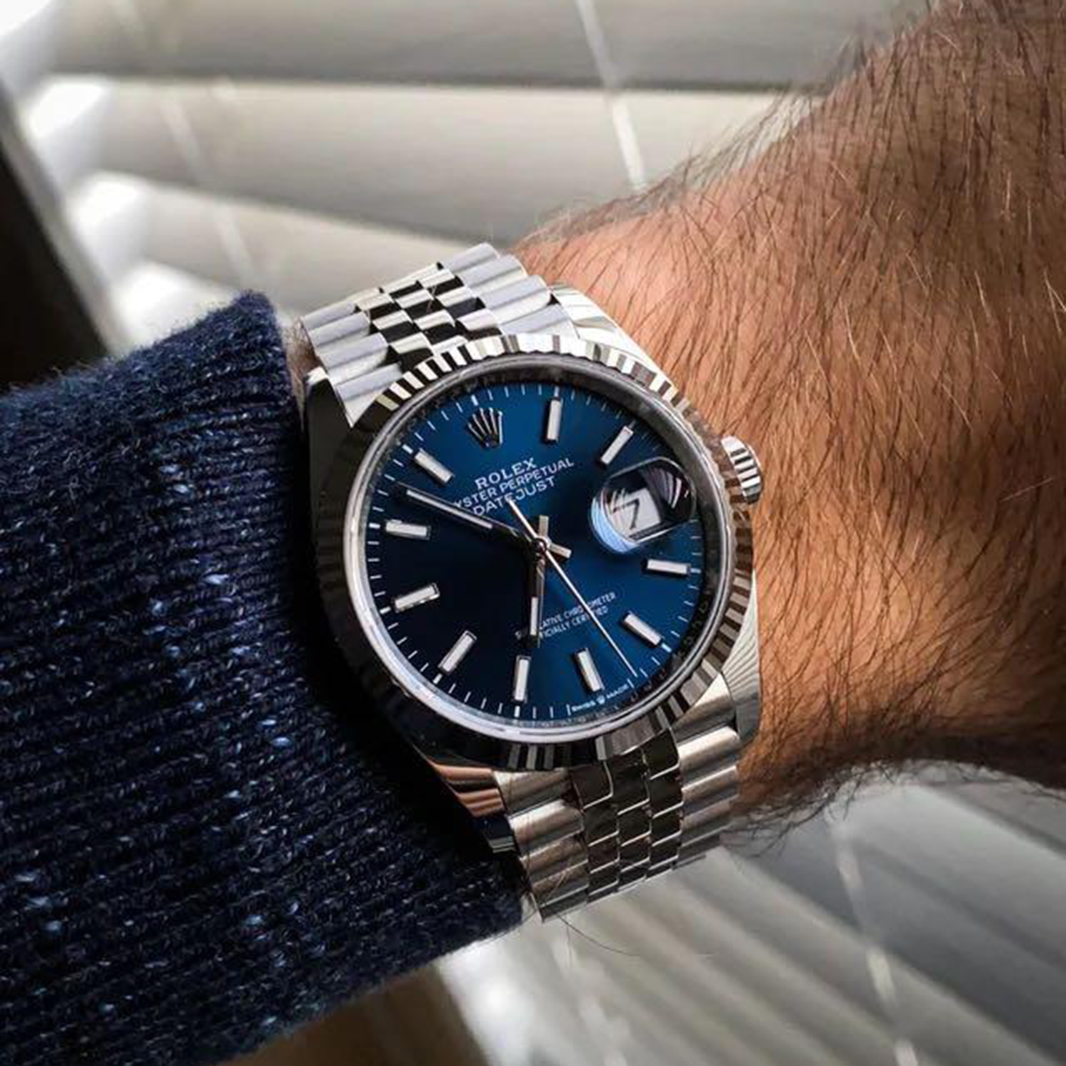 Rolthtex Datejust 41mm Oystersteel and white gold Bright Blue Dial 126334-0002