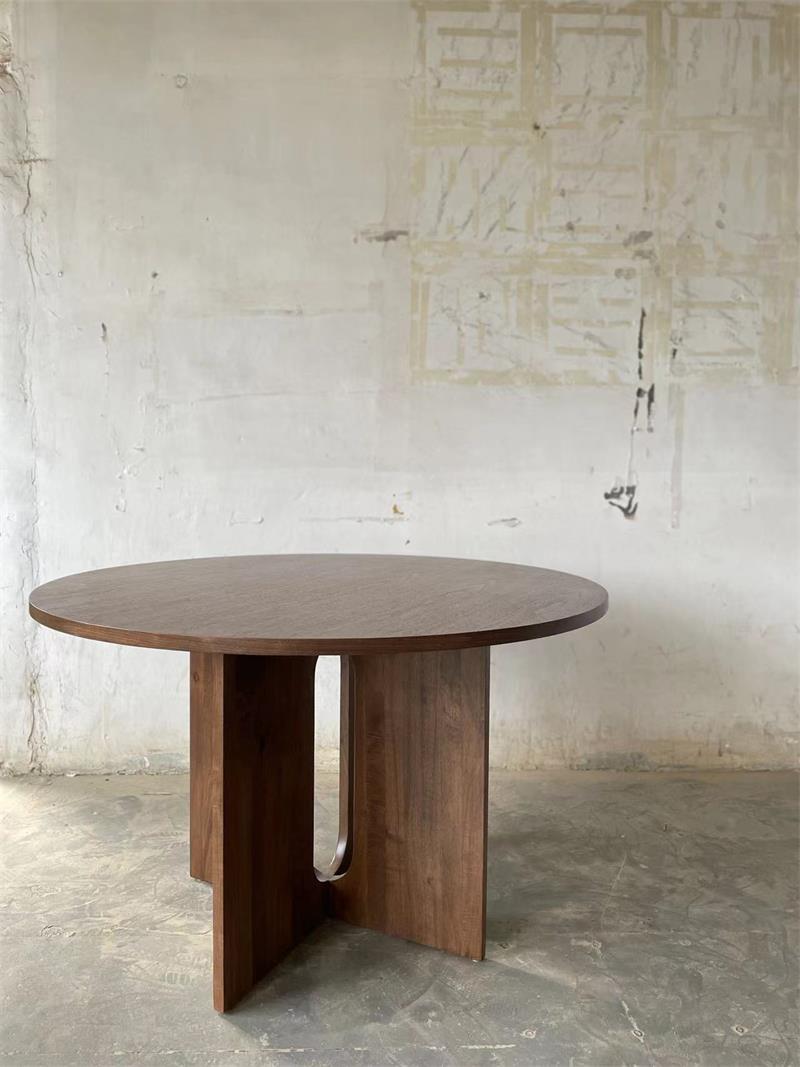 Medieval modern minimalist round four-legged crossed base solid wood dining table