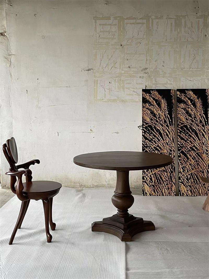 Retro Art Round Base Solid Wood Carved Dining Table