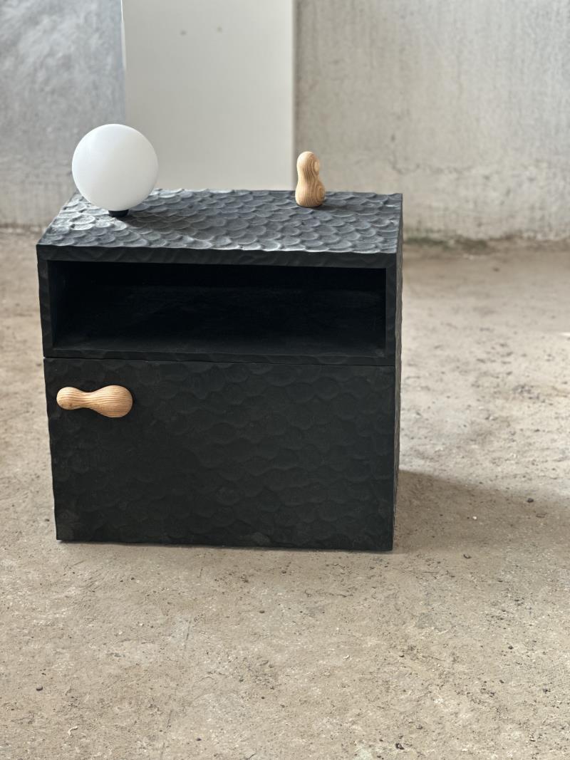 High-appearance artistic textured handmade hammered solid wood bedside table