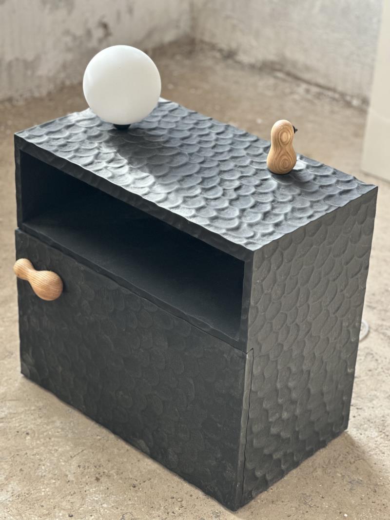 High-appearance artistic textured handmade hammered solid wood bedside table