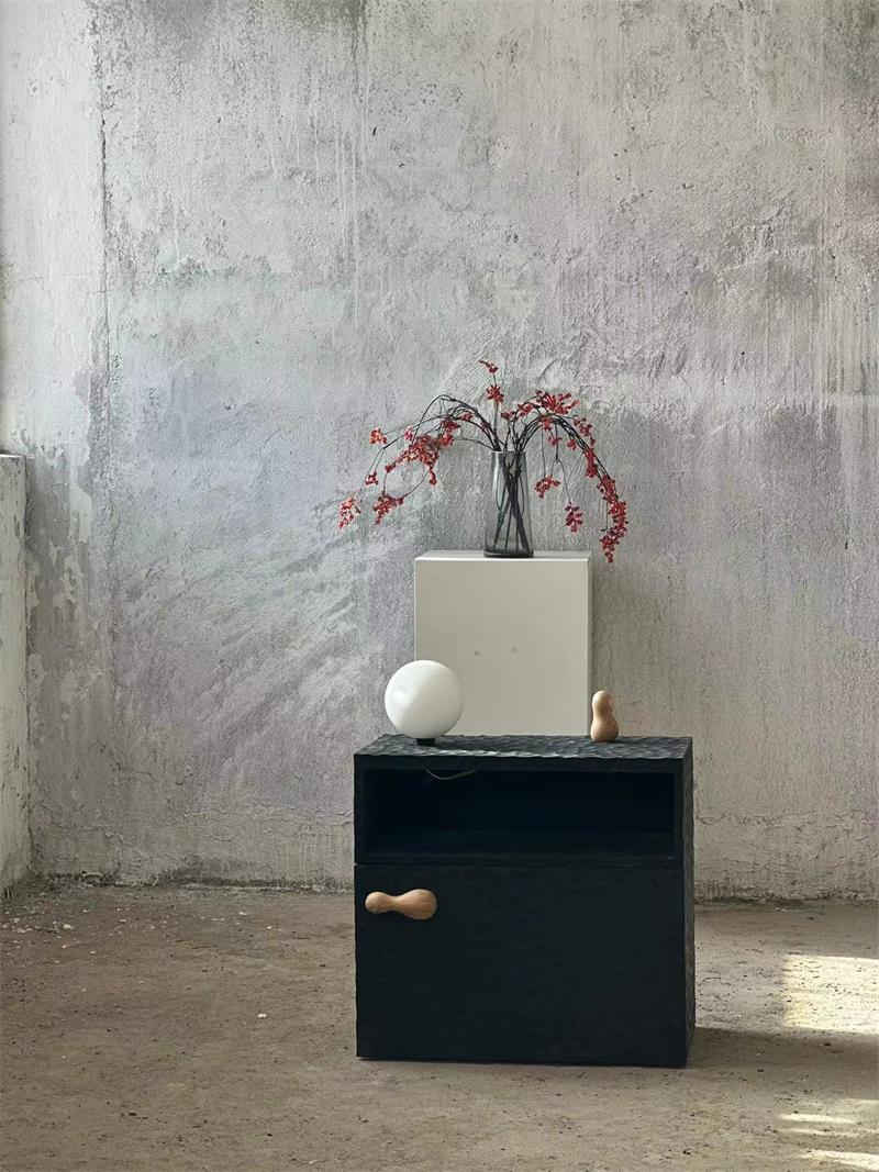 High-appearance artistic textured handmade hammered solid wood bedside table