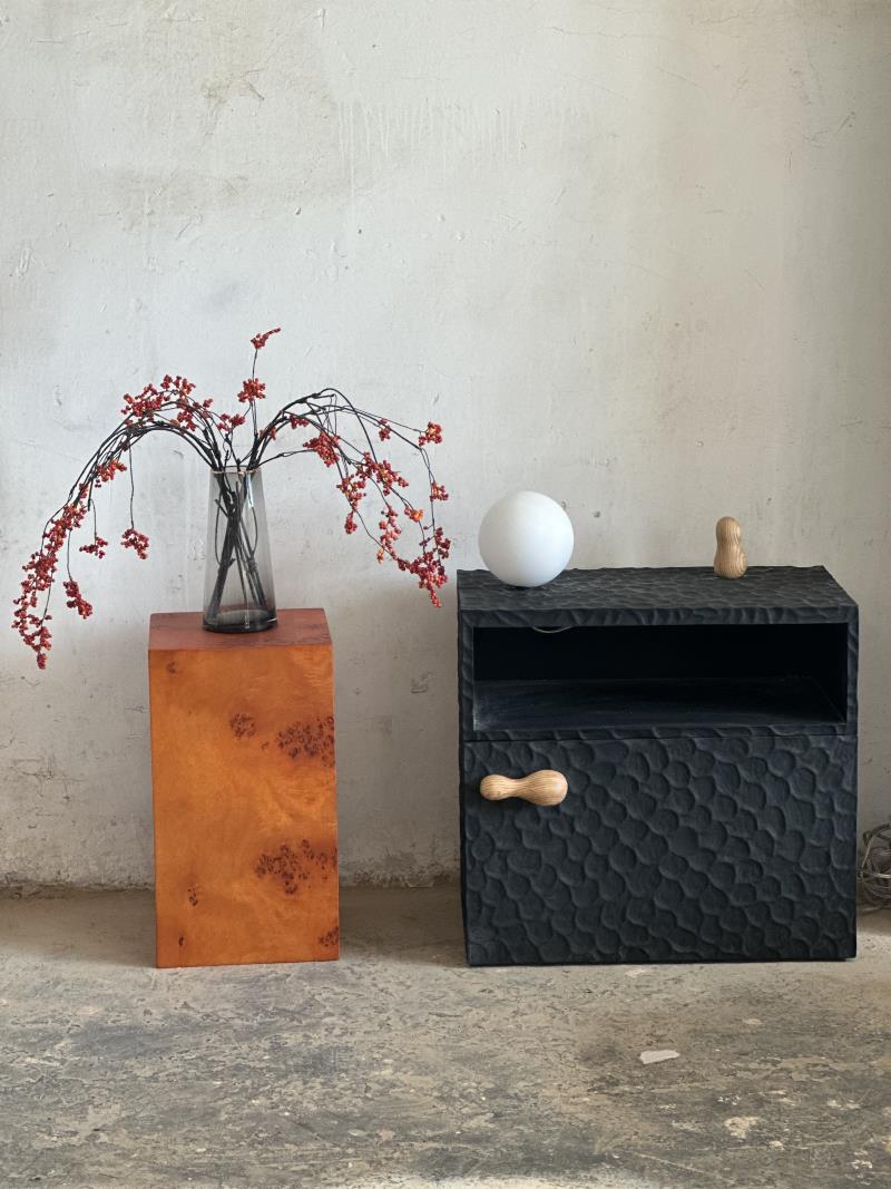 Natural Tumor Wood Cube Base Geometric Column Edge Display Stand