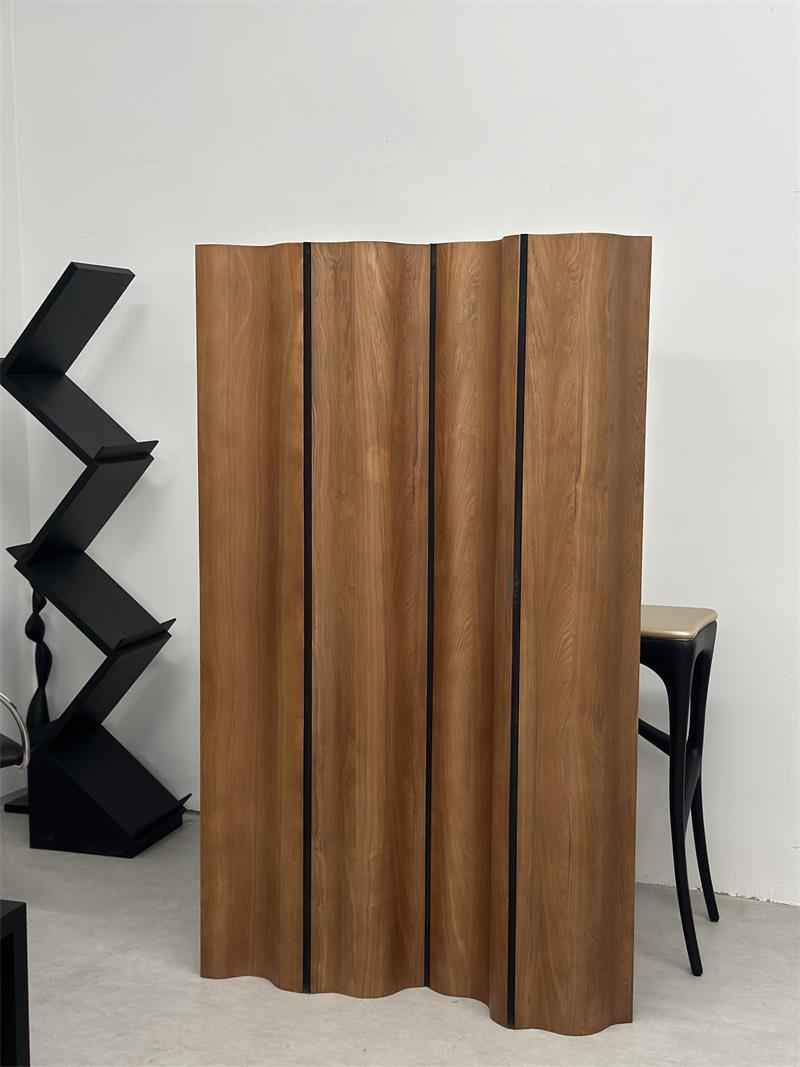 Modern minimalist high-value wavy top solid wood partition screen