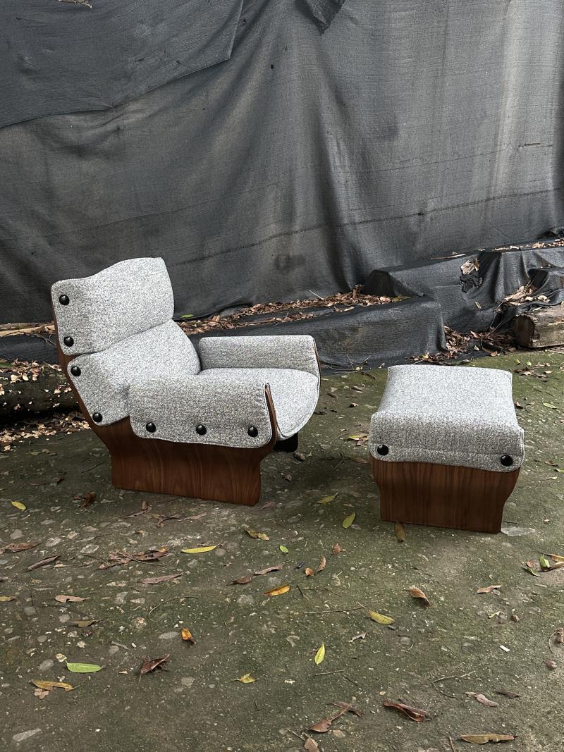 Medieval modern retro wingback upholstered high-appearance comfortable casual chair