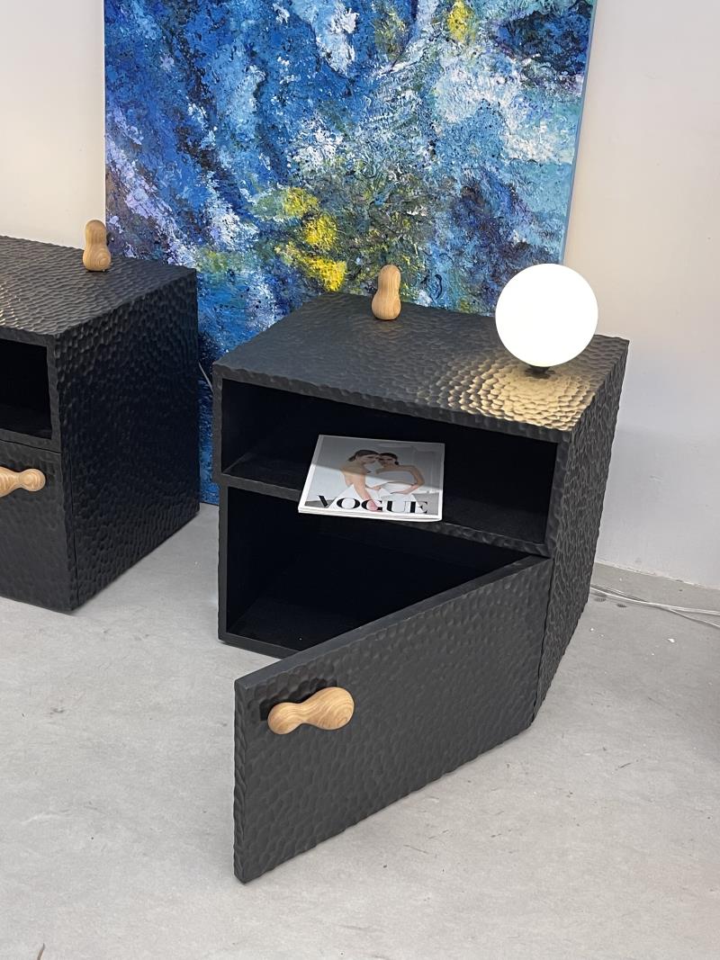 High-appearance artistic textured handmade hammered solid wood bedside table