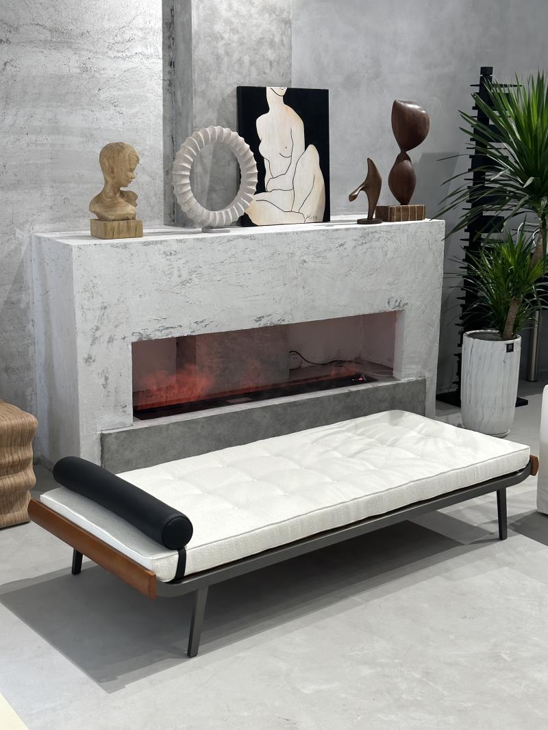 Modern minimalist high-appearance comfortable sofa and lounge