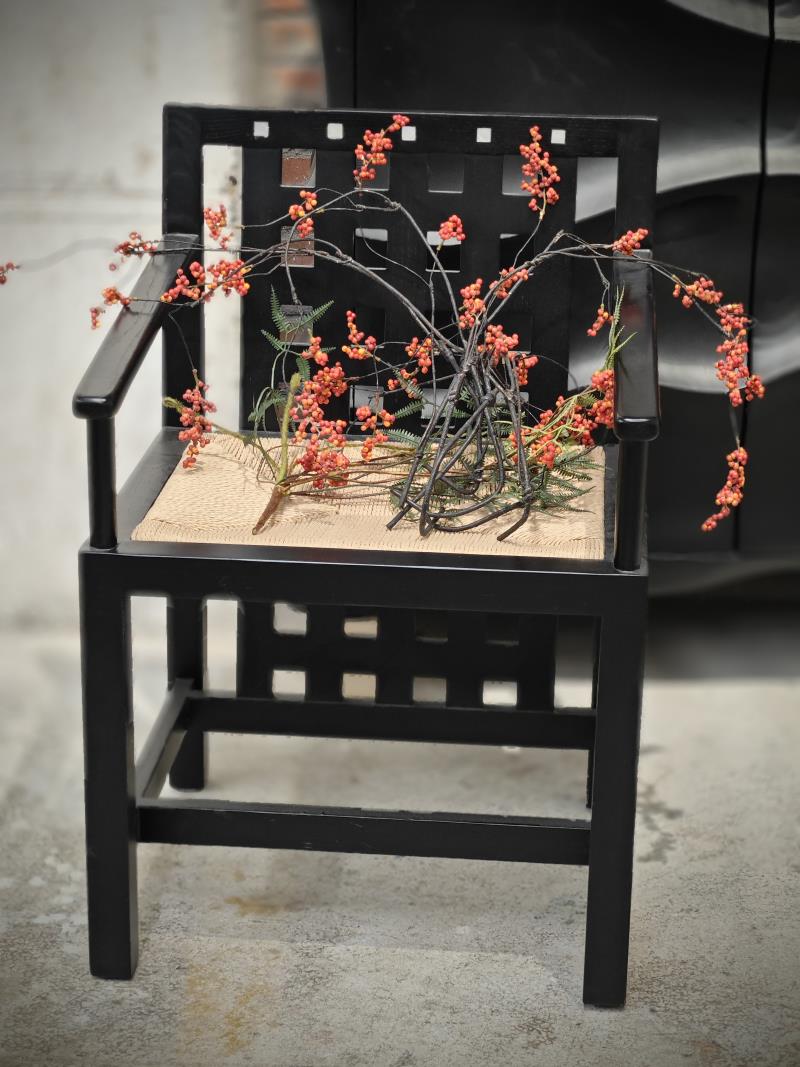 Handcrafted solid wood lattice back vintage mother-of-pearl art chair