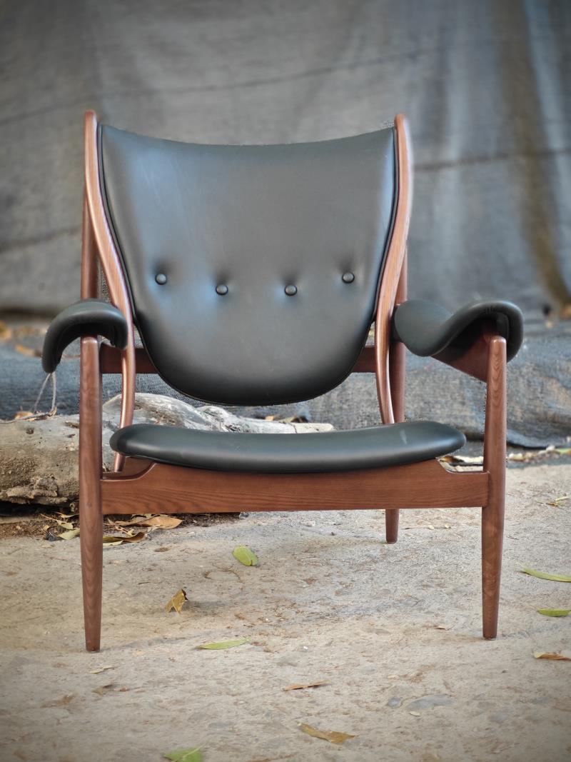 Medieval high-look solid wood frame chief chair