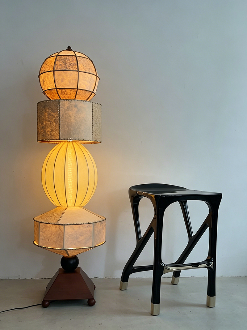 Modern solid wood bar stool with metal bionic glossy sculpture style