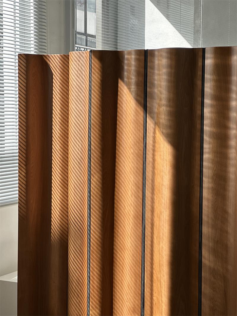 Modern minimalist high-value wavy top solid wood partition screen