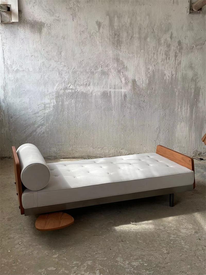 Modern minimalist solid wood and metal small table Japanese-style sofa