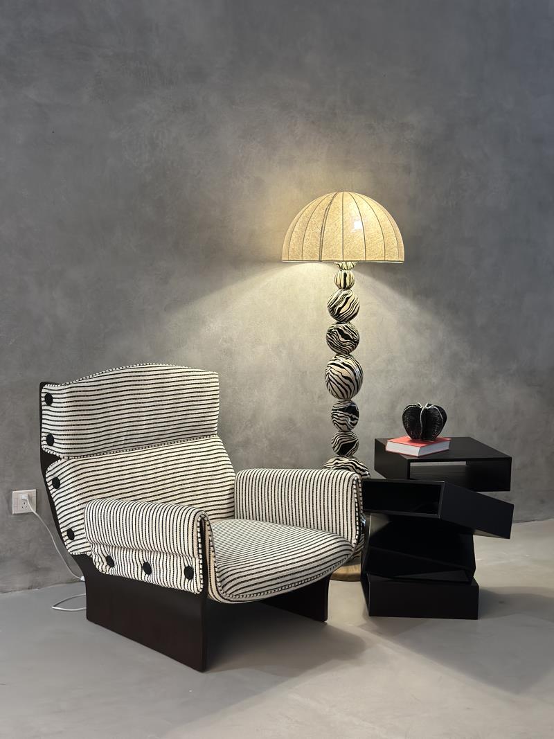 Medieval modern retro wingback upholstered high-appearance comfortable casual chair