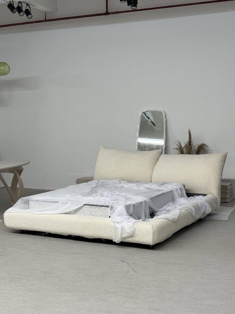 Modern minimalist floating soft-pack cloud petal bed