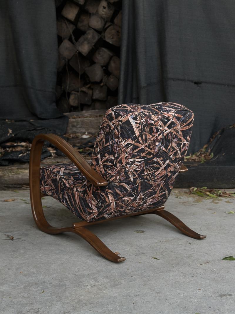 Medieval modern Bauhaus bentwood comfortable lounge chair
