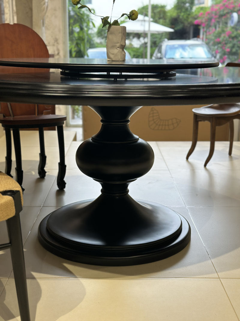 American Light Luxury Wood Black Round Table
