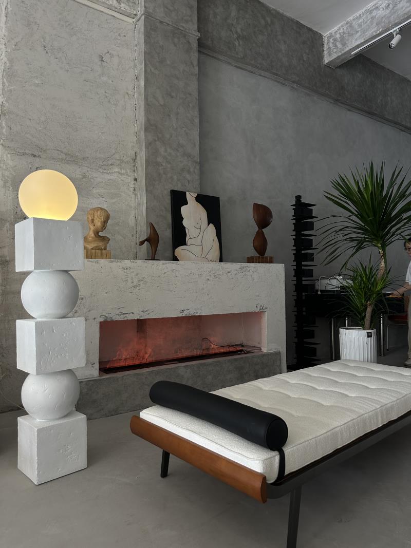 Modern minimalist high-appearance comfortable sofa and lounge