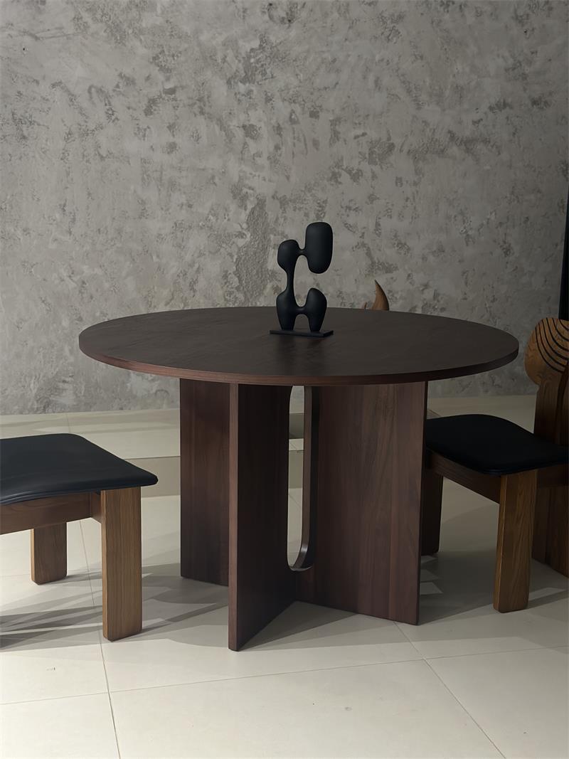 Medieval modern minimalist round four-legged crossed base solid wood dining table