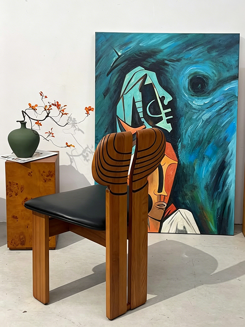 Vintage-style artistic solid wood African chair