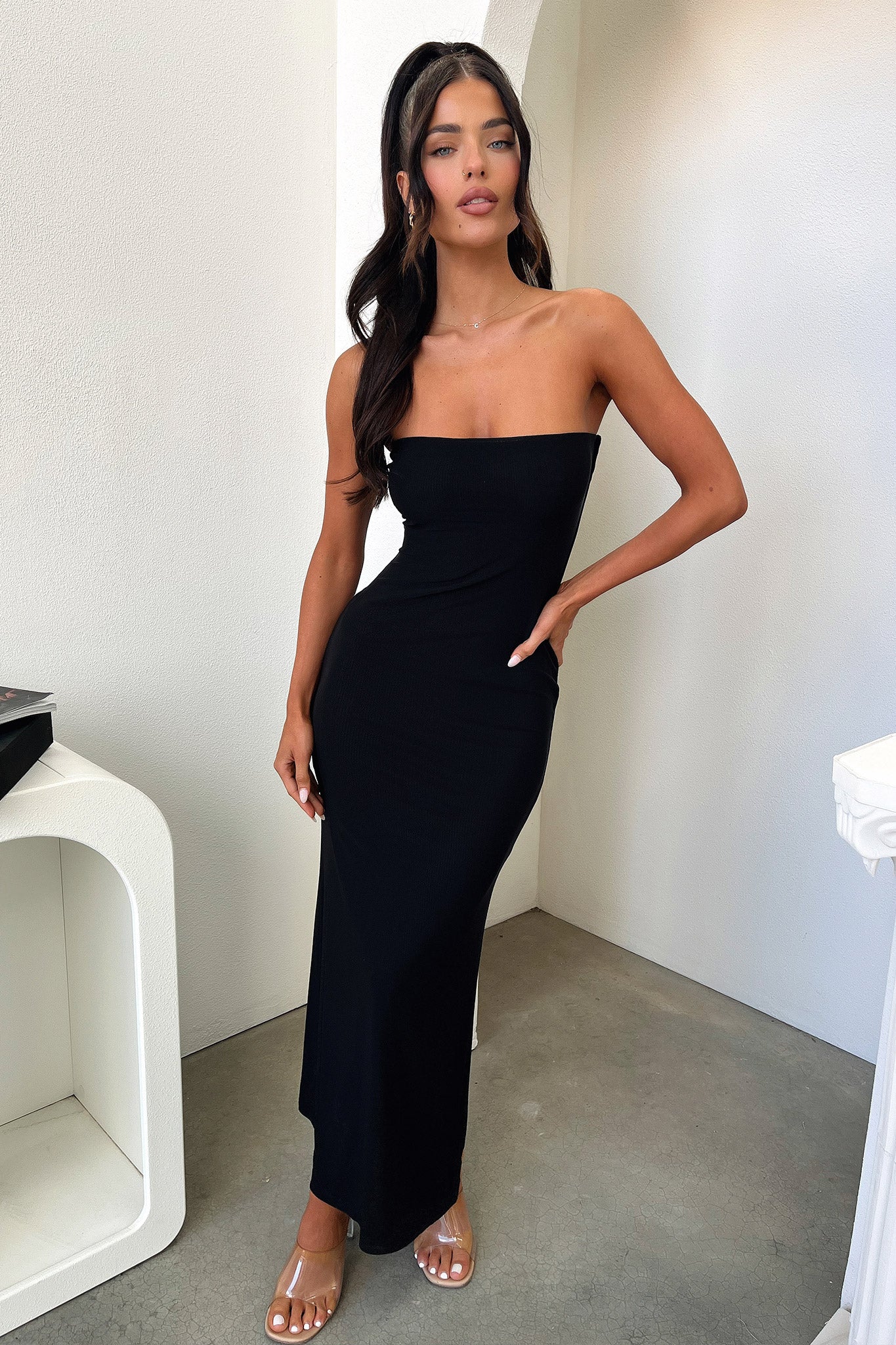 Carina Maxi Dress - Black-Coutiqo