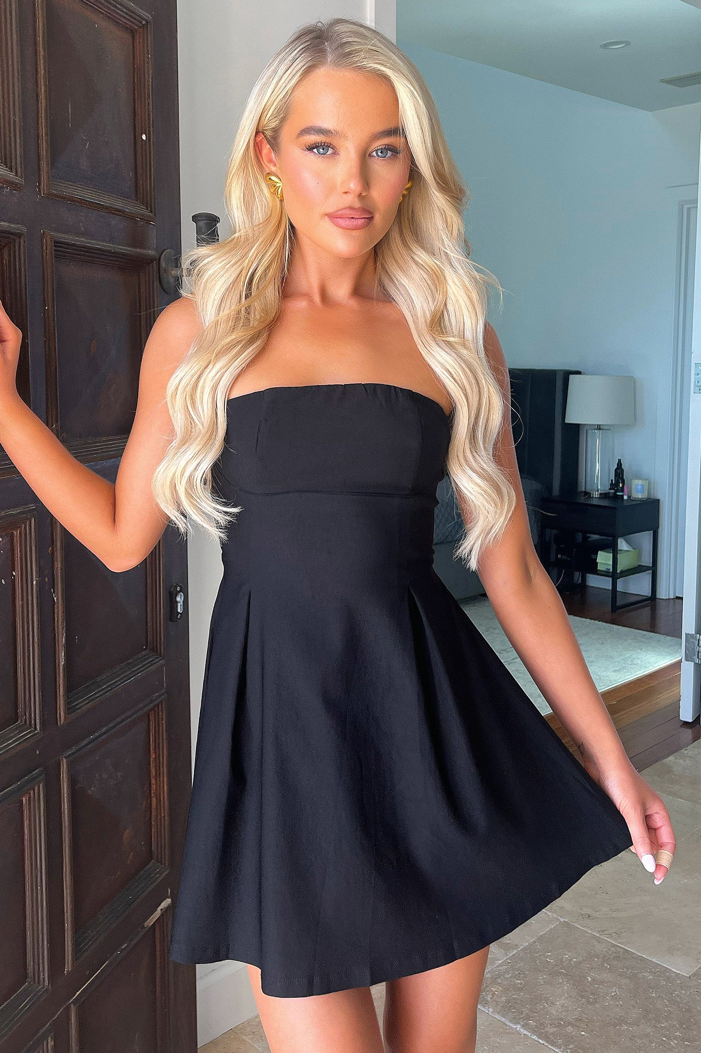 Charlize Strapless Mini Dress - Black-Coutiqo