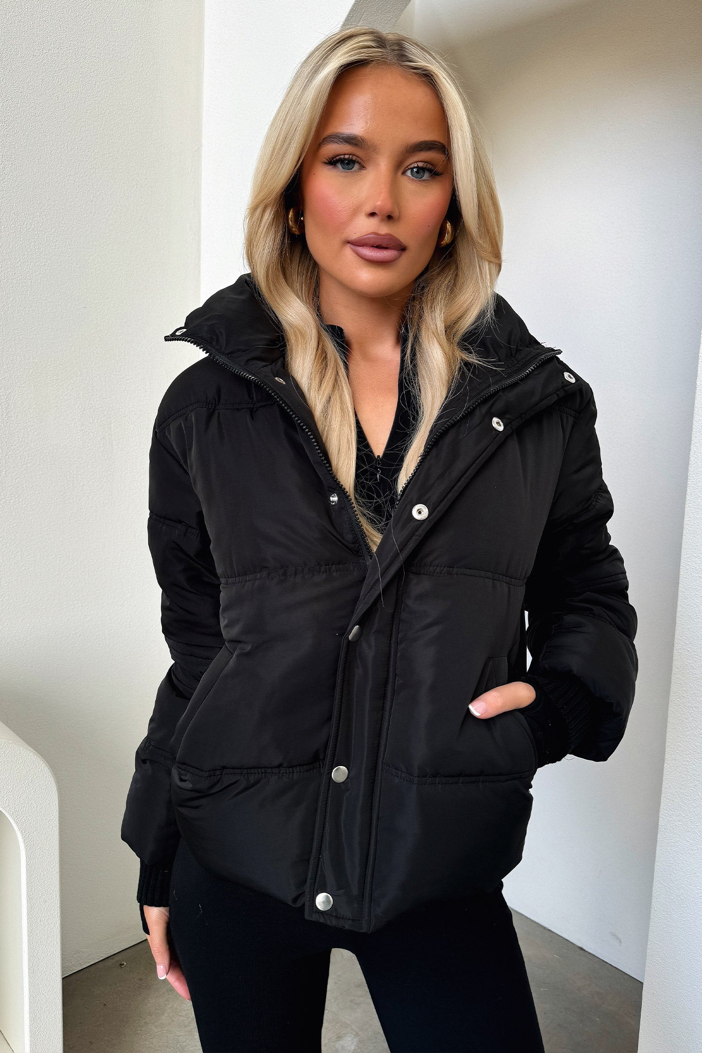 Coleman Puffer Jacket - Black-Coutiqo