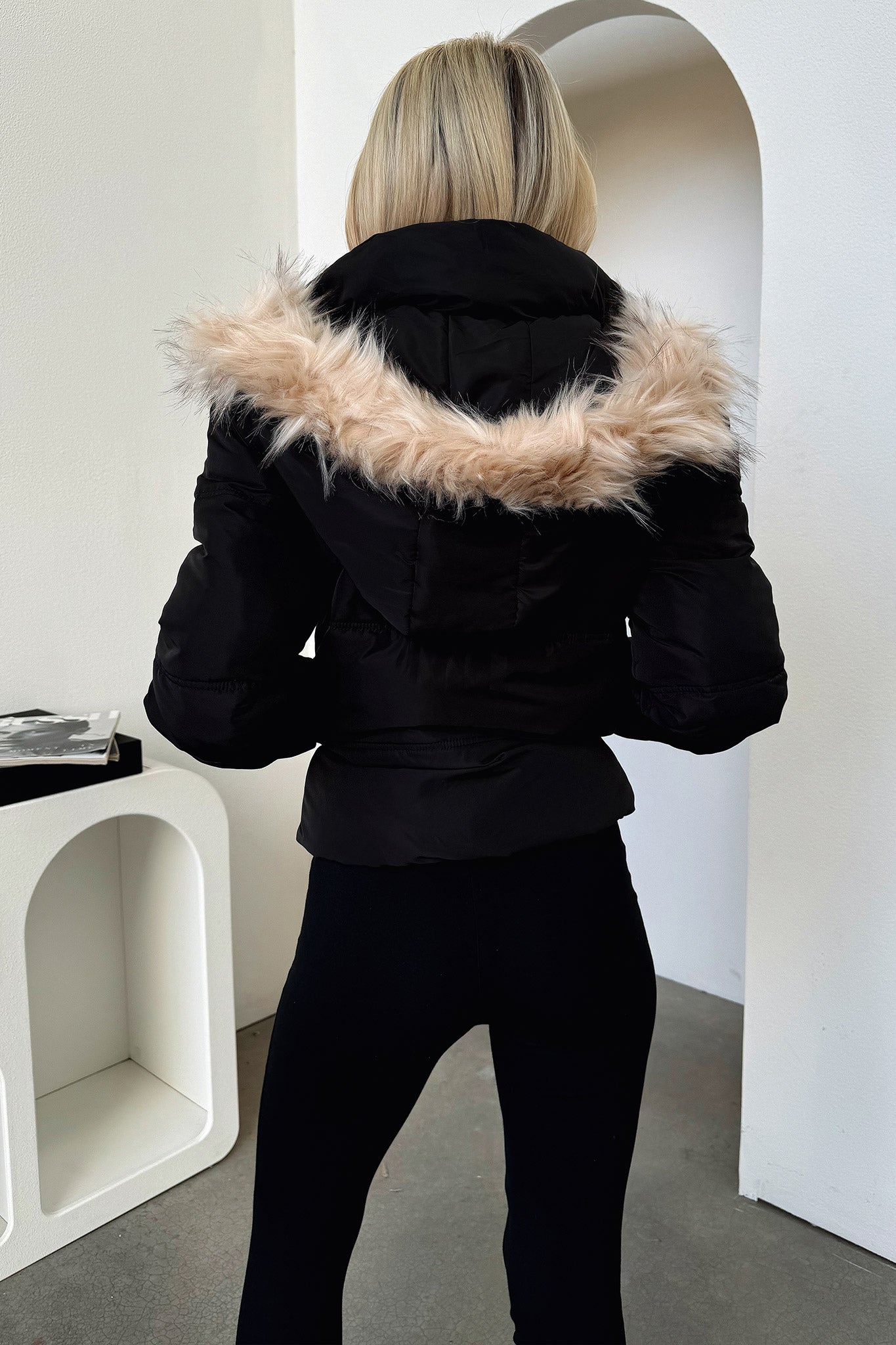 Coleman Puffer Jacket - Black-Coutiqo