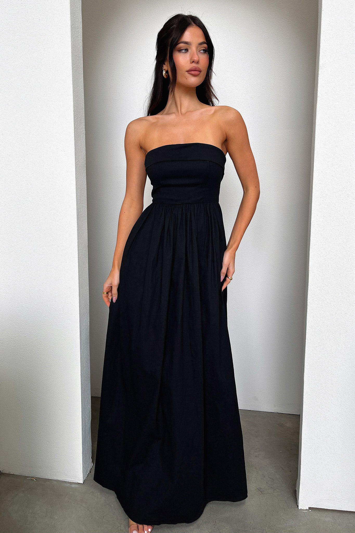 Cornell Maxi Dress - Black-Coutiqo