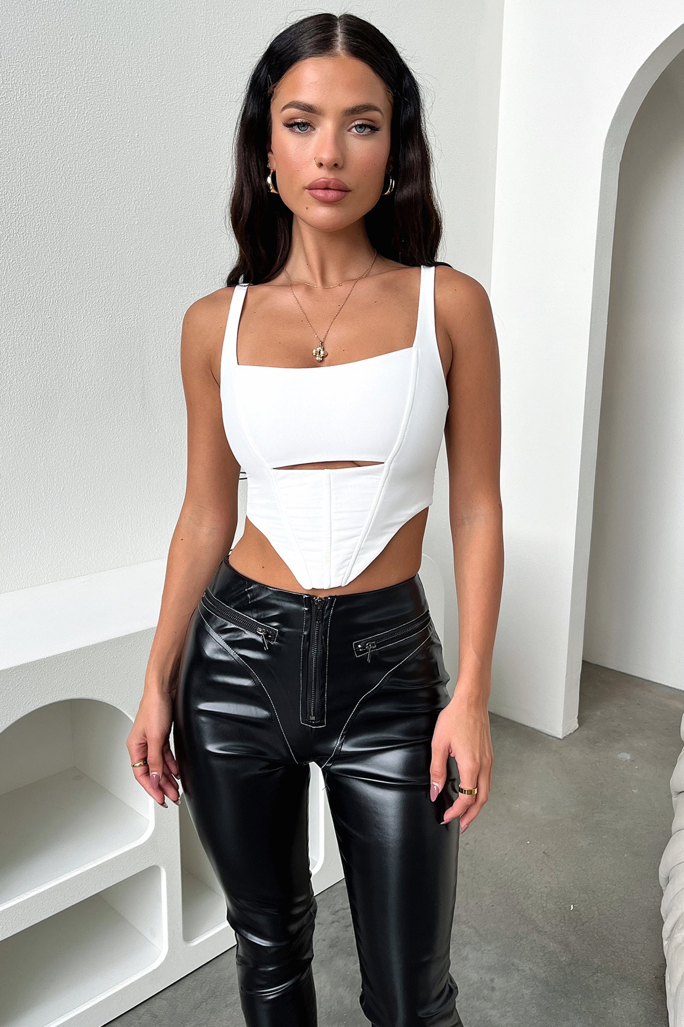 Destiny Crop - White-Coutiqo