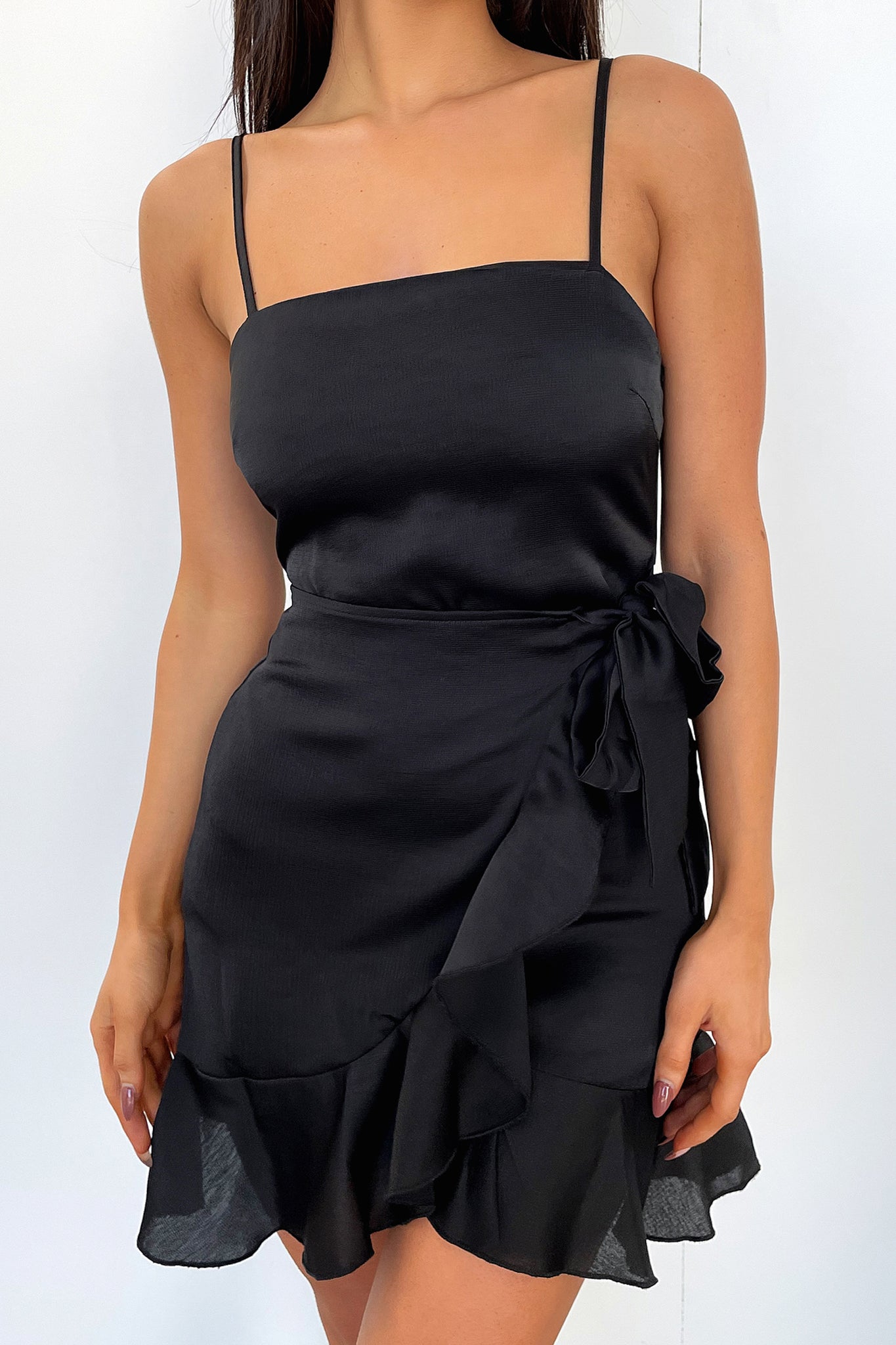 Grace Dress - Black-Coutiqo
