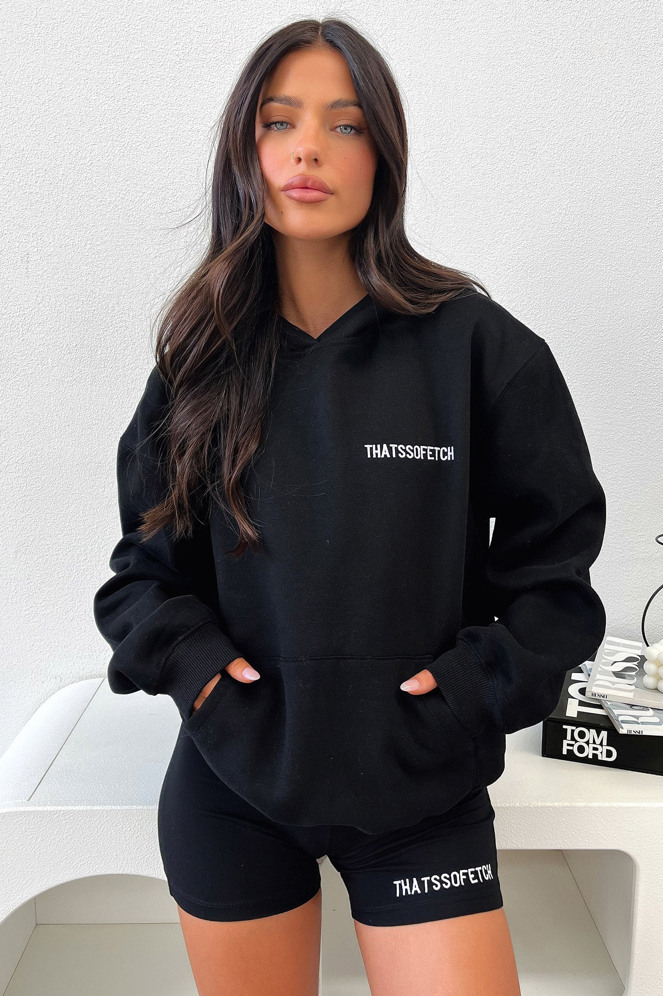 Jaska Hoodie - Black-Coutiqo