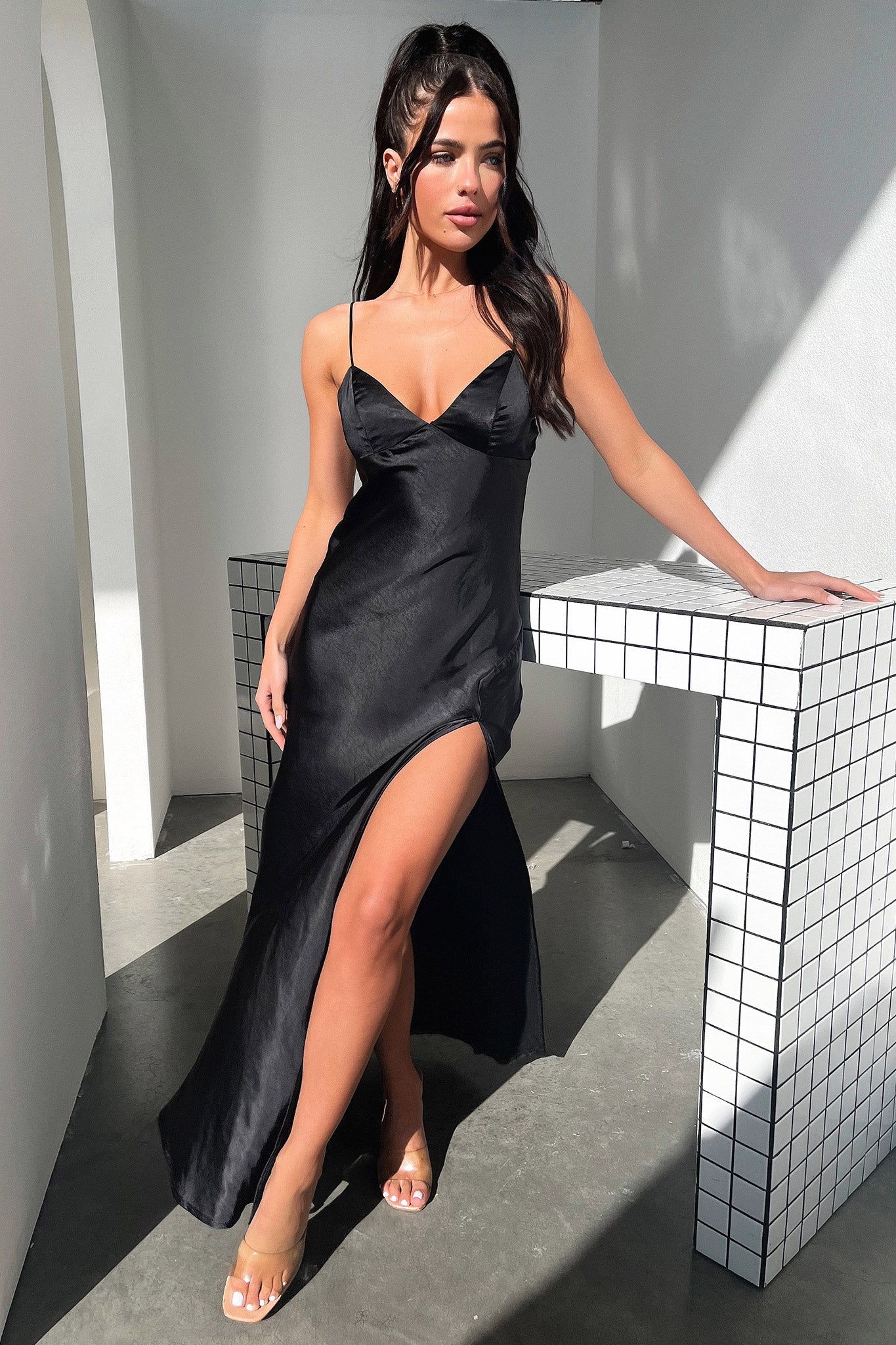 Jennifer Maxi Dress - Black-Coutiqo