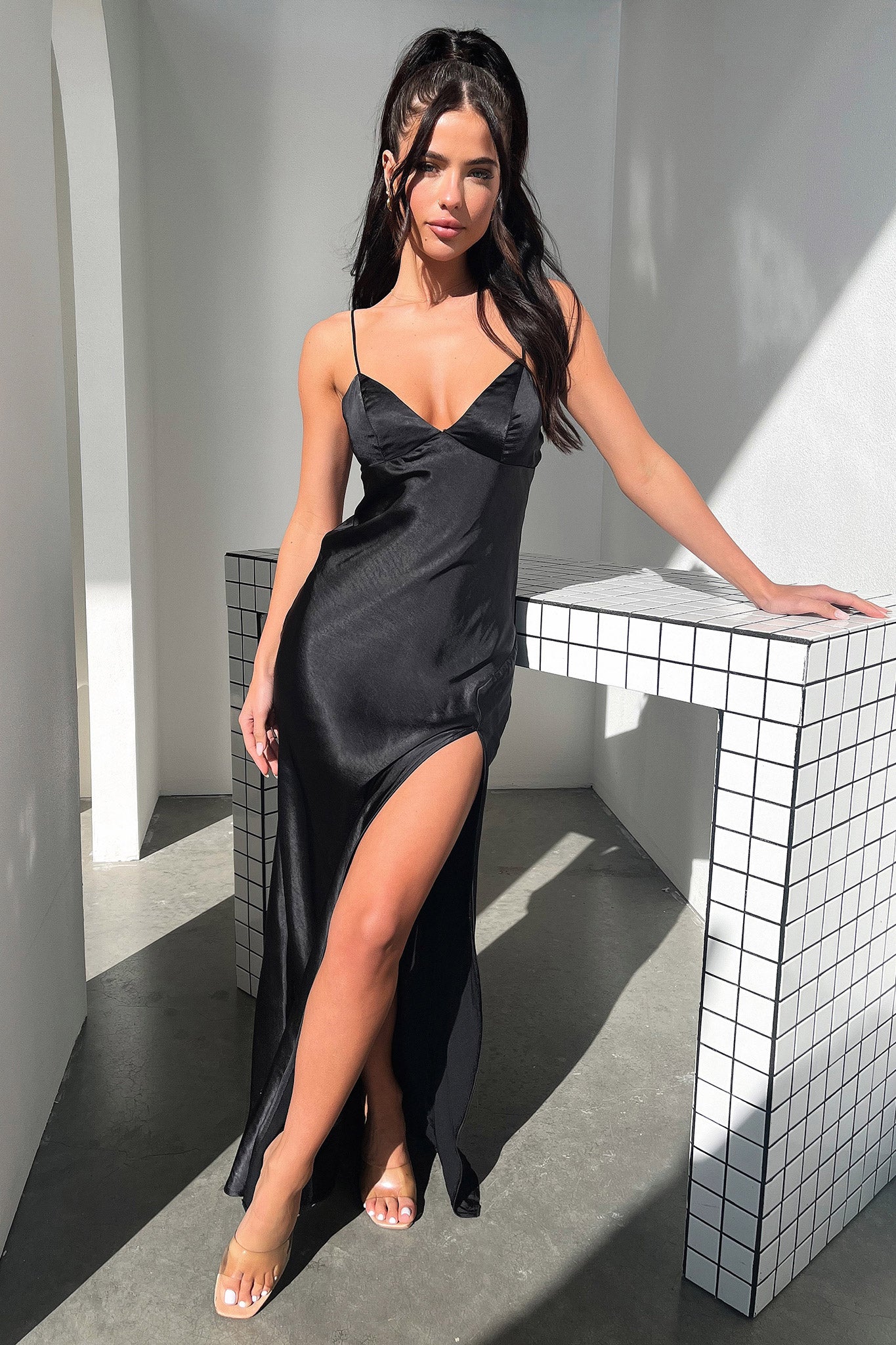 Jennifer Maxi Dress - Black-Coutiqo