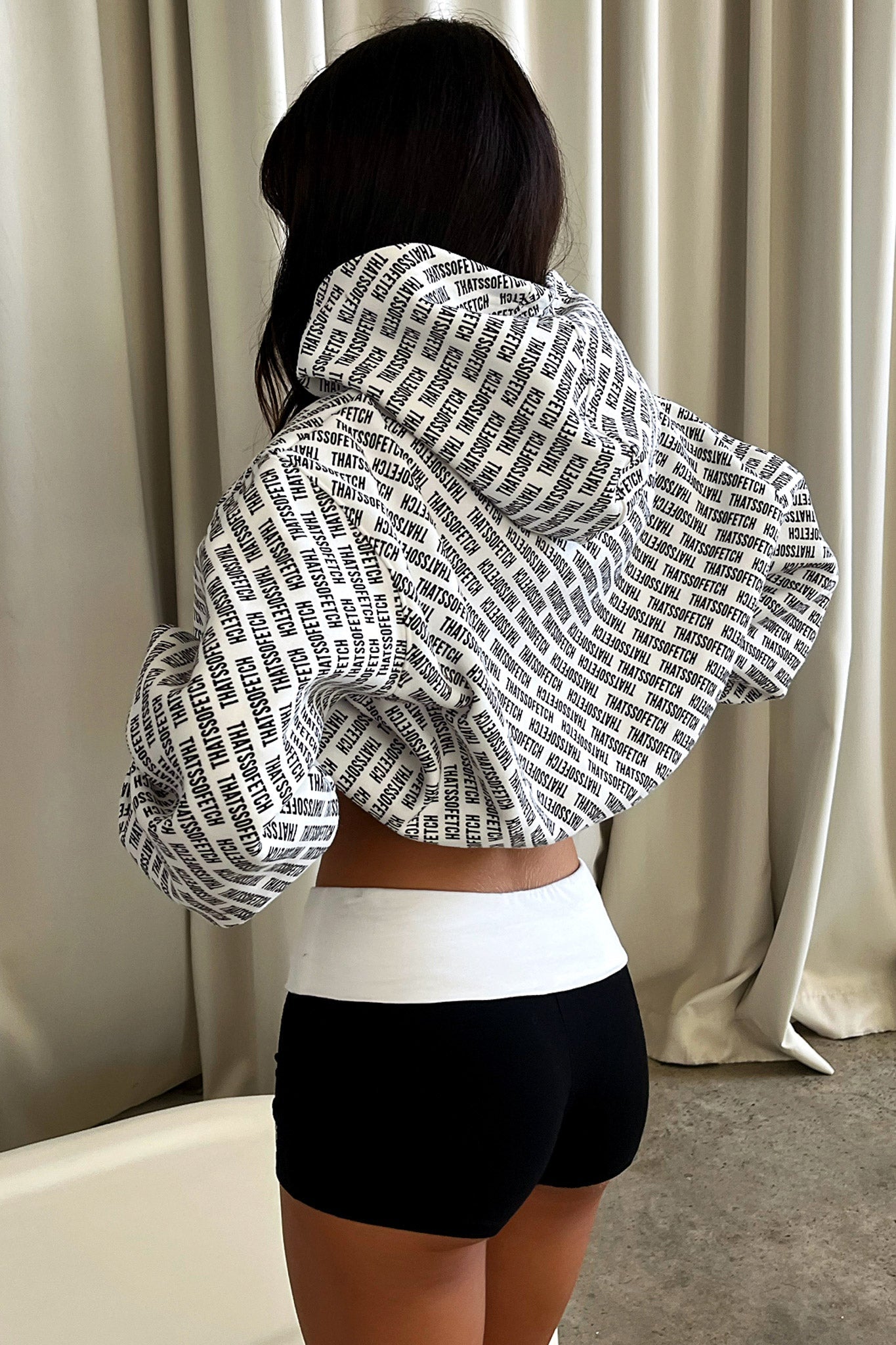 Juster Hoodie - White-Coutiqo