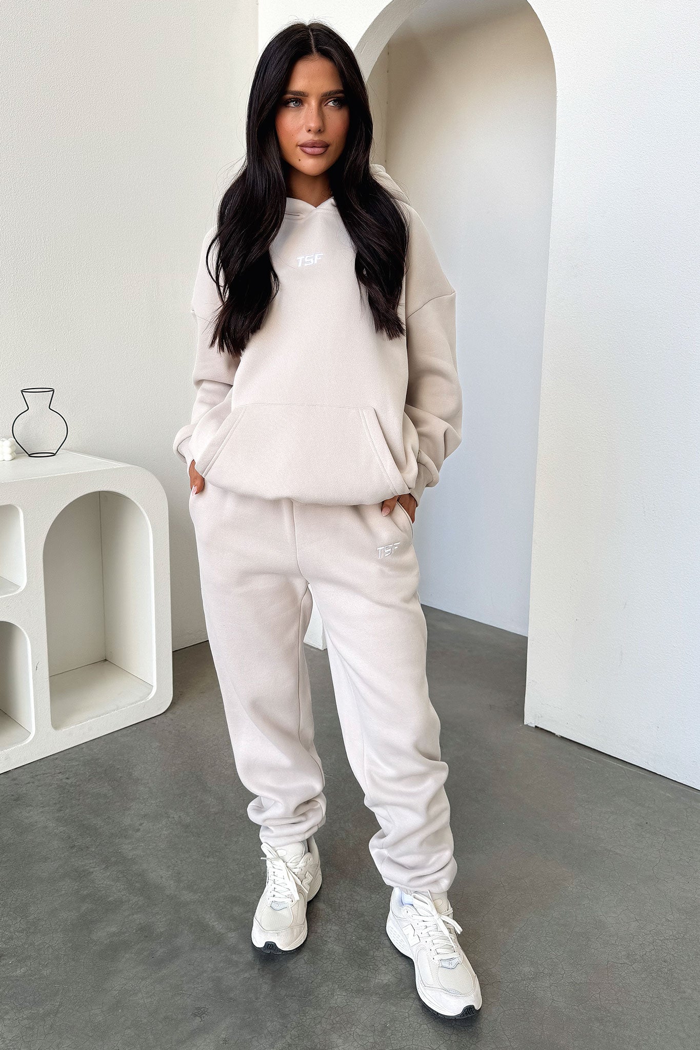 Kaztek Sweatpants - Bone-Coutiqo