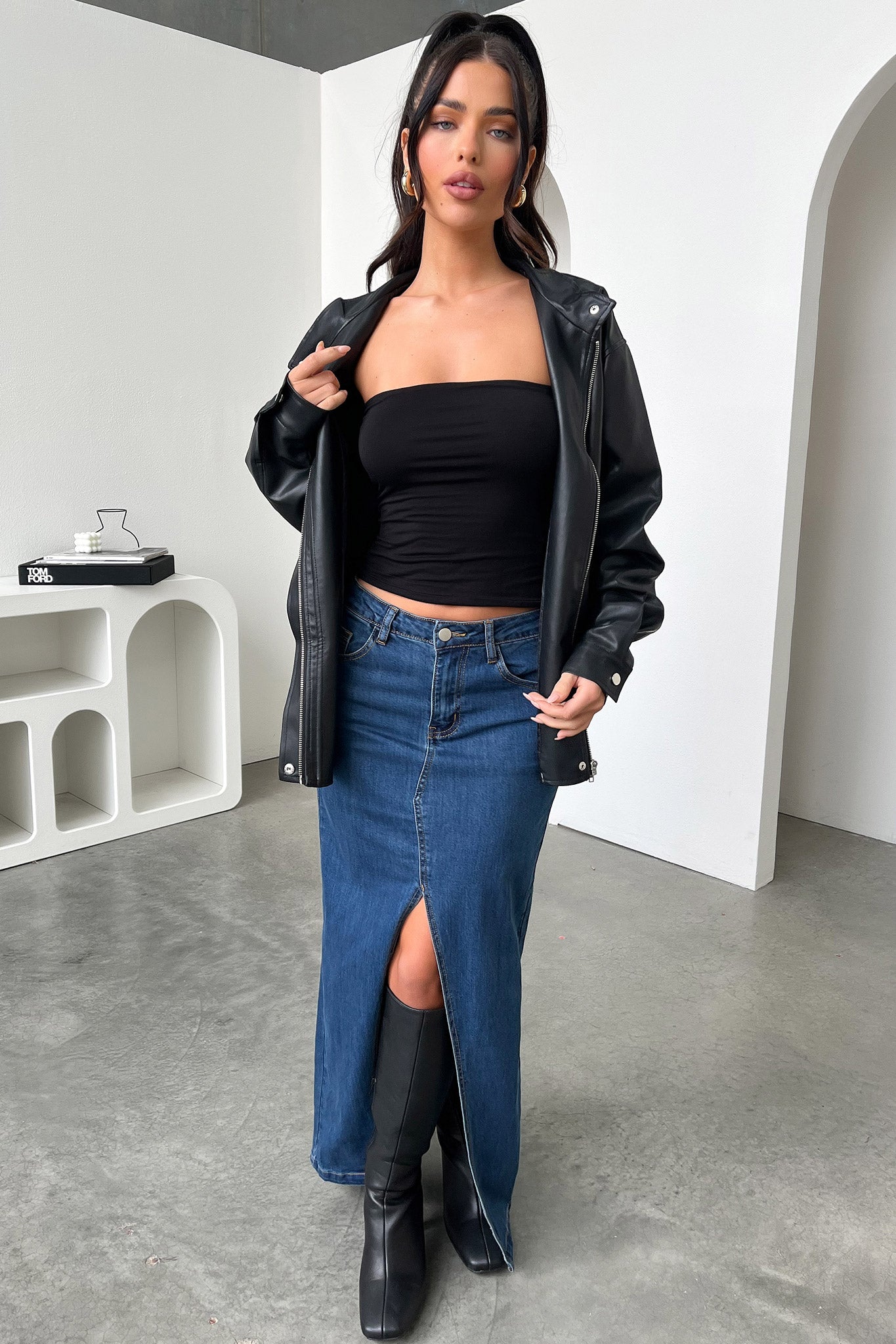 Layson Bomber Jacket - Black-Coutiqo