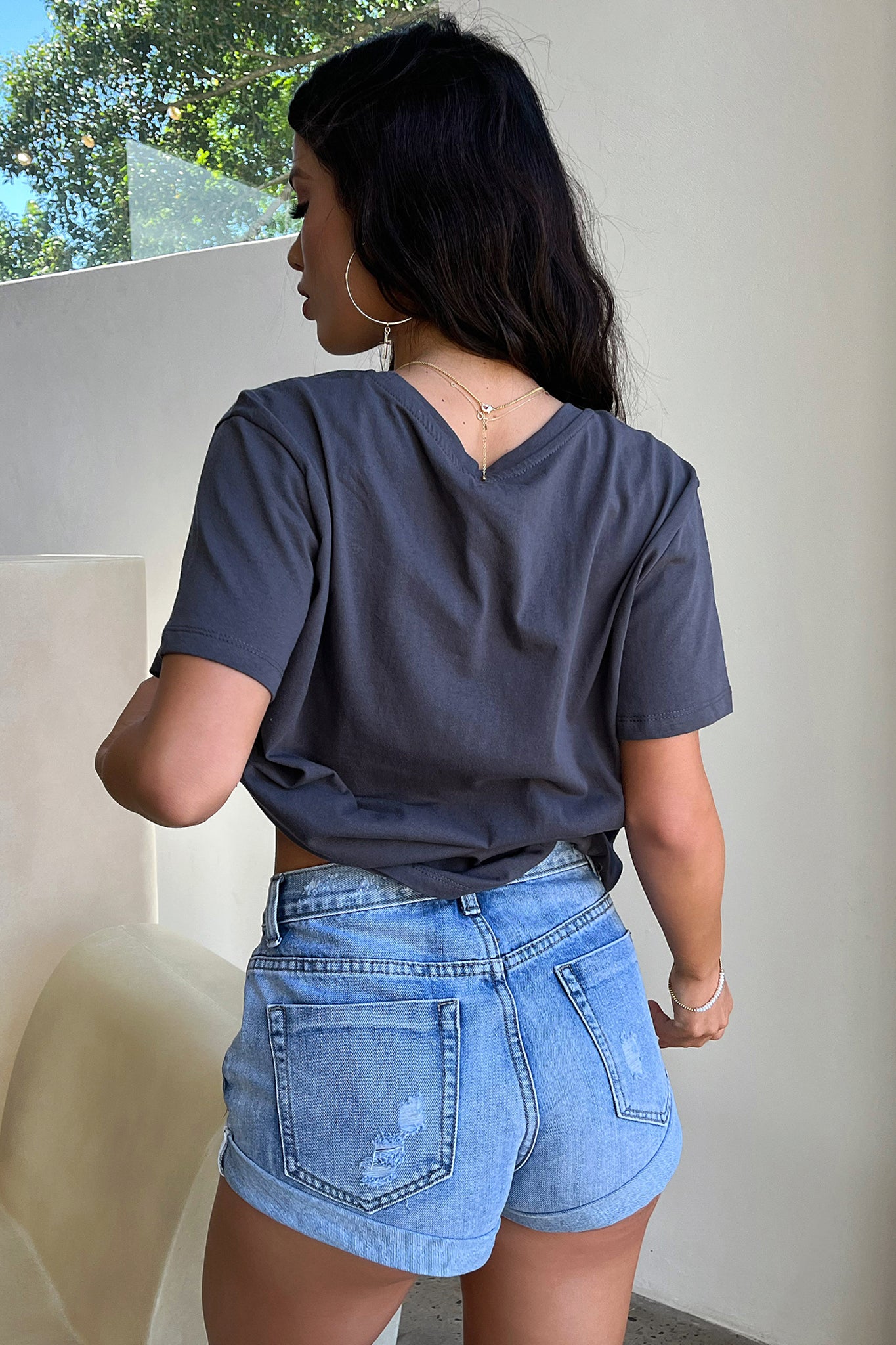 Low Down Tee - Charcoal-Coutiqo