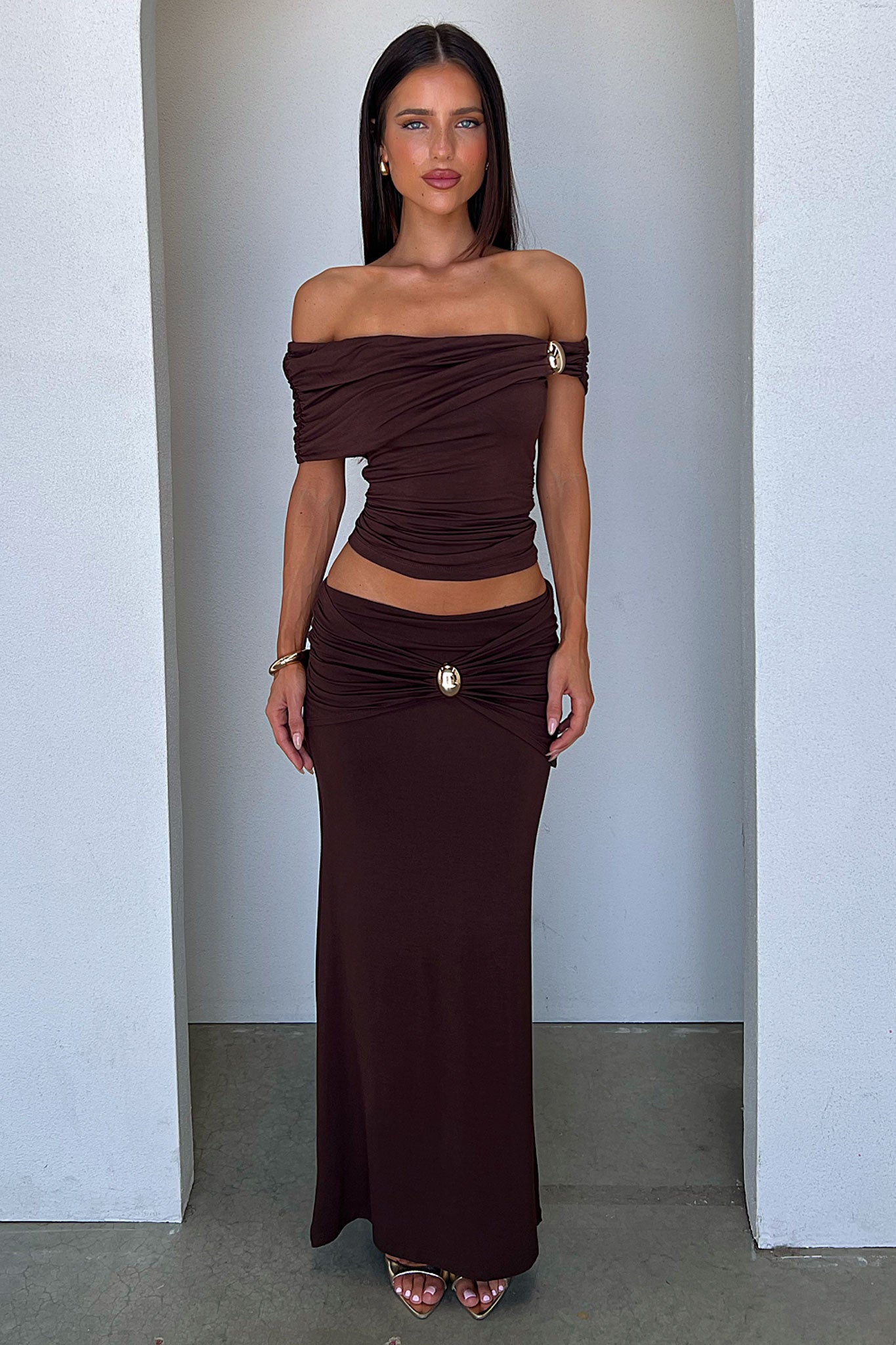 Malika Off-Shoulder Top - Brown-Coutiqo