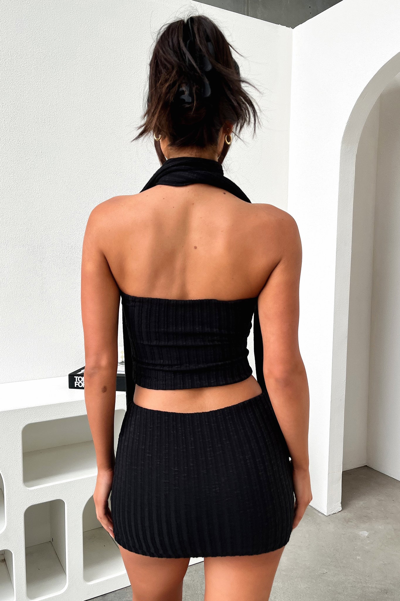 Mariana Crop - Black-Coutiqo