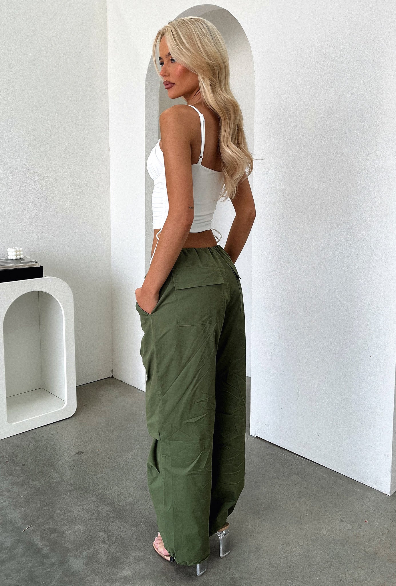 Hadley Crop - White-Coutiqo