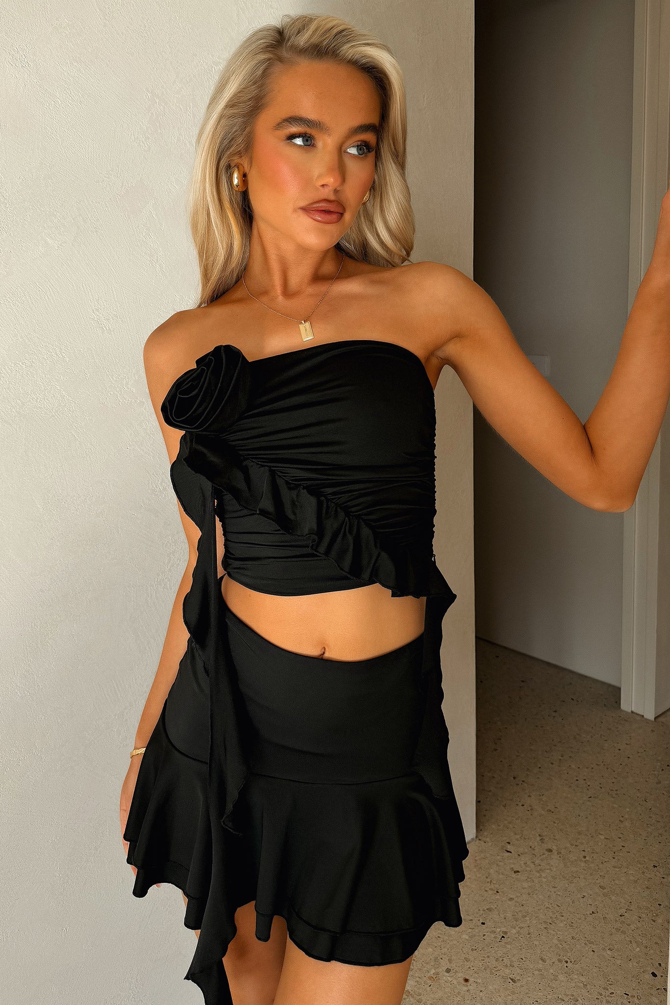 Odee Strapless Top - Black-Coutiqo